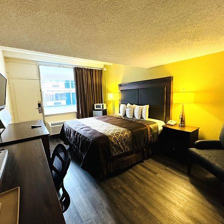 James River Inn & Suites Newport News Exterior foto